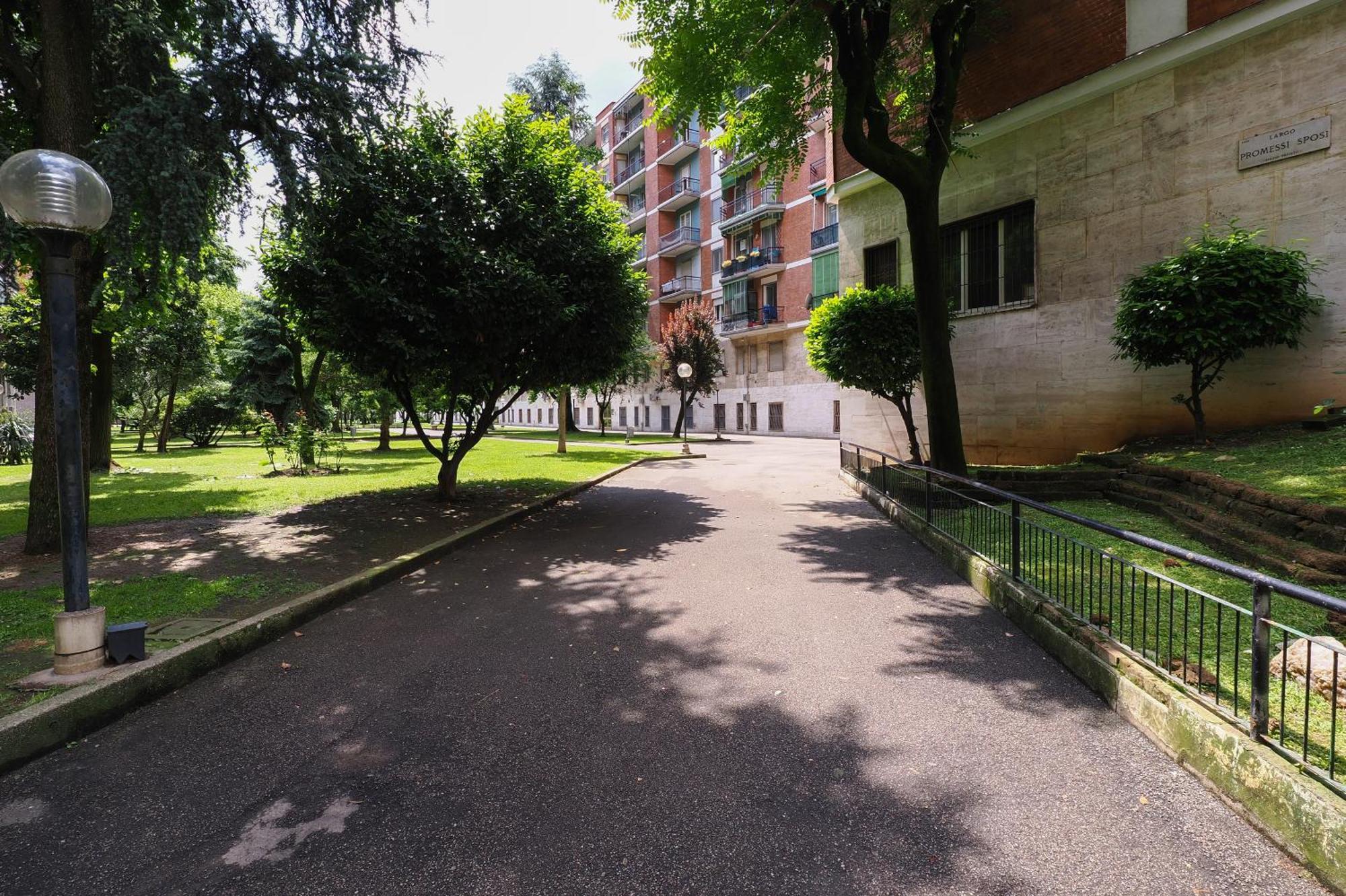 Primopiano - Promessi Sposi Apartment - Milan — Photos 1